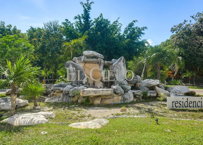 1 Mi To Beach: Luxe W/ Pool * Playa del Carmen